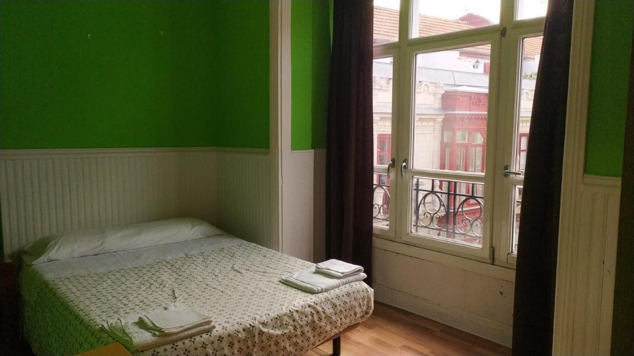 Pension Manoli Більбао Екстер'єр фото